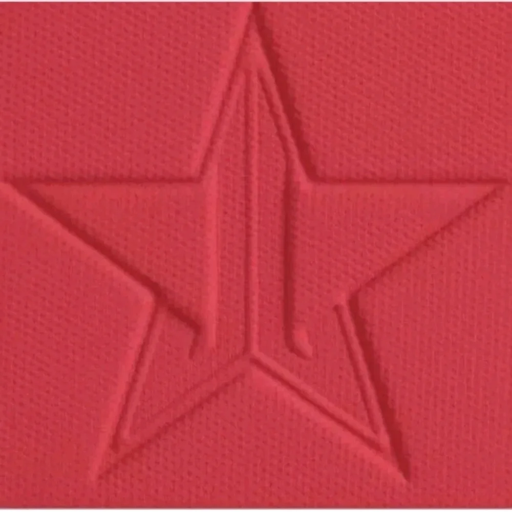 Jeffree Star Scene Queen Pink and Red Eyeshadow
